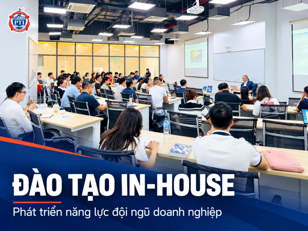 Đào tạo Inhouse – Phát triển năng lực đội ngũ doanh nghiệp, banner thiết kế từ ảnh lớp học PTI